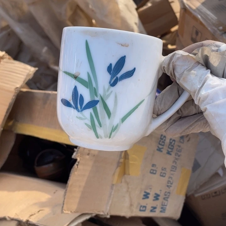 ·***其他盘子碗砂锅都有