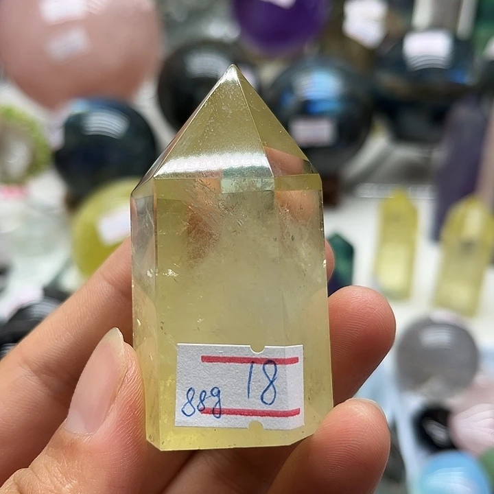 水晶珠宝半成品未镶嵌88克黄水晶柱