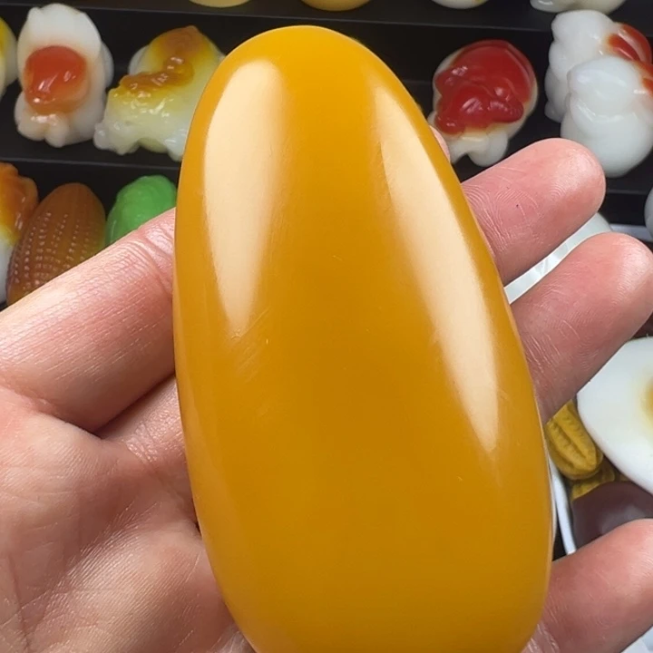 新疆戈壁五彩石金丝