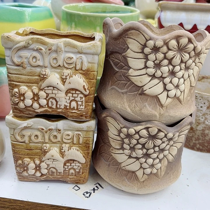 多肉绿植陶瓷花盆9.9包邮，有孔