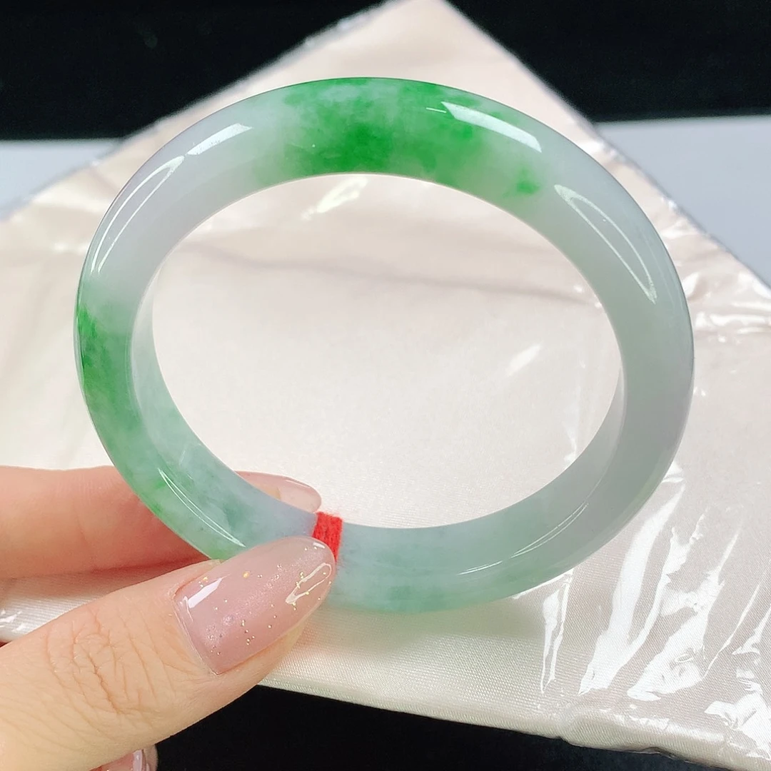 翡翠手镯未镶嵌131翡翠