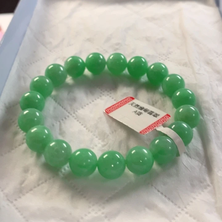 颈饰未镶嵌翡翠手串