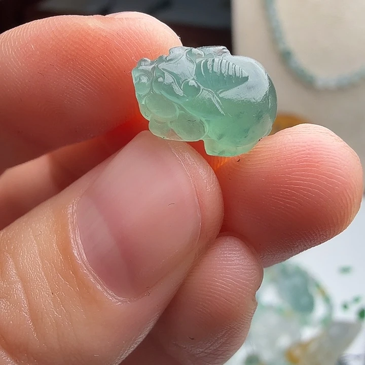定制翡翠未镶嵌包工