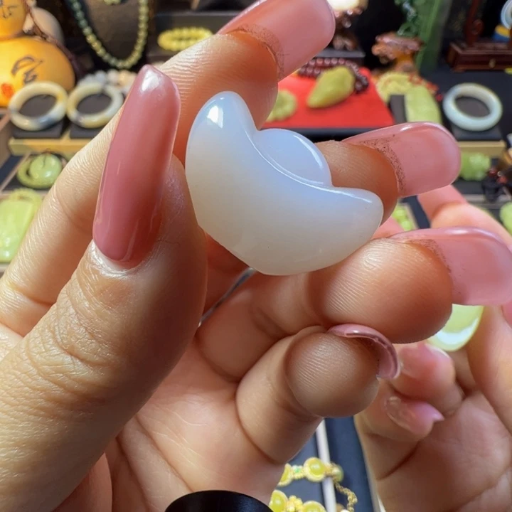 和田玉（白玉）未镶嵌颈饰