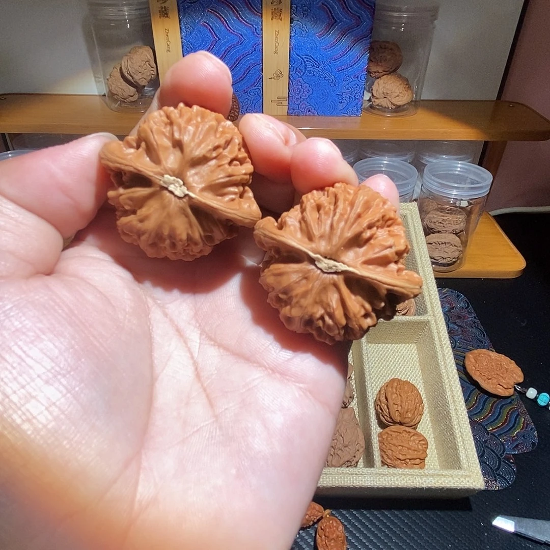 文玩核桃吊坠宫灯