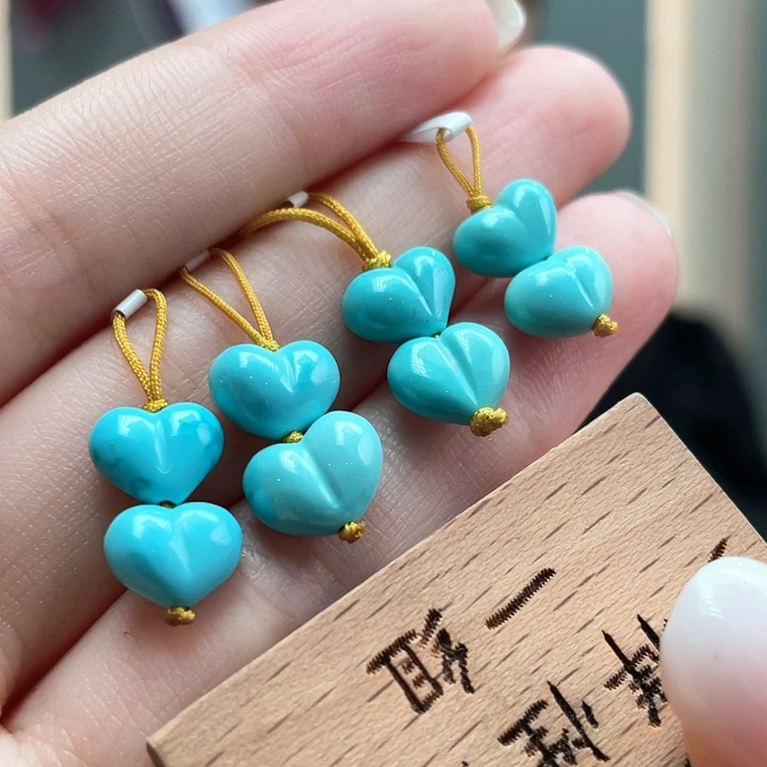 未镶嵌绿松石颈饰