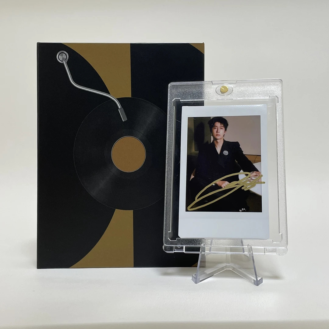 A1112【王一博】白边 正品签名3寸拍立得照片