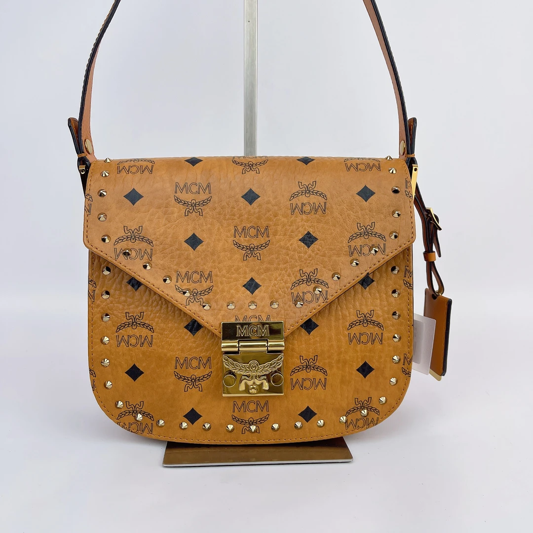 95新 MCM MCM马鞍单肩包底长22 L374