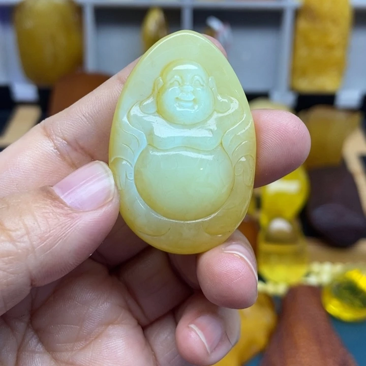 琥珀未镶嵌裸石吊坠