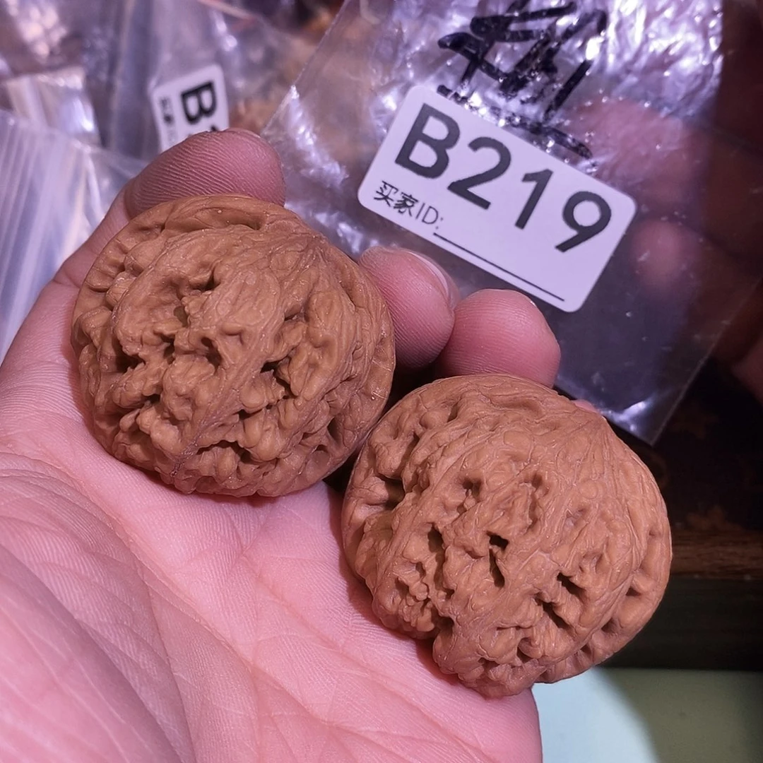 文玩核桃吊坠粗筋 41加。