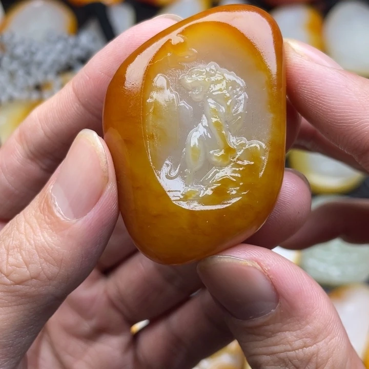 【闪购商品】颈饰未镶嵌和田玉