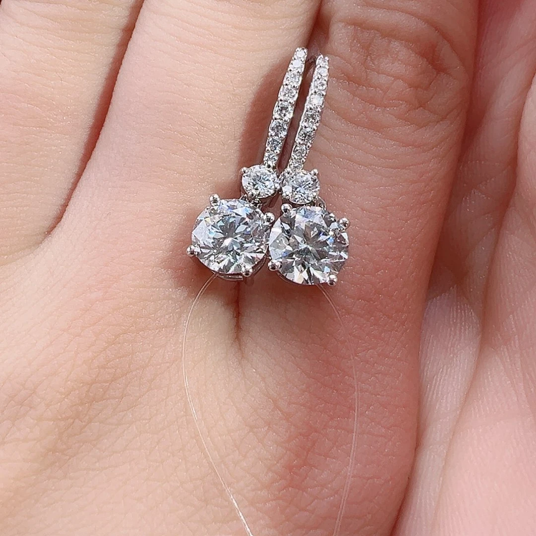 18K金镶嵌耳饰实验室培育钻石