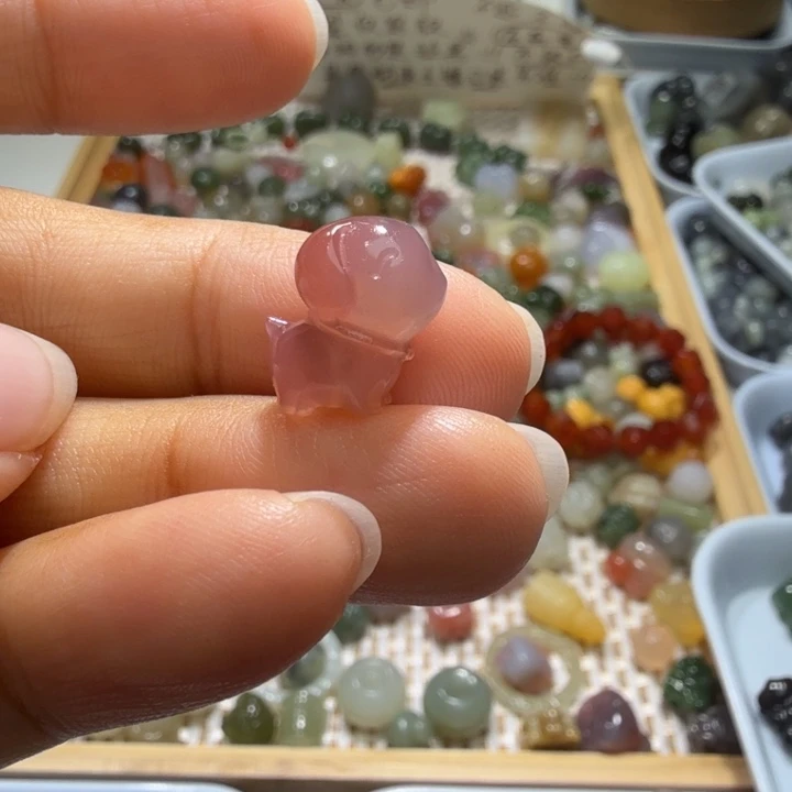 和田玉未镶嵌珠宝半成品