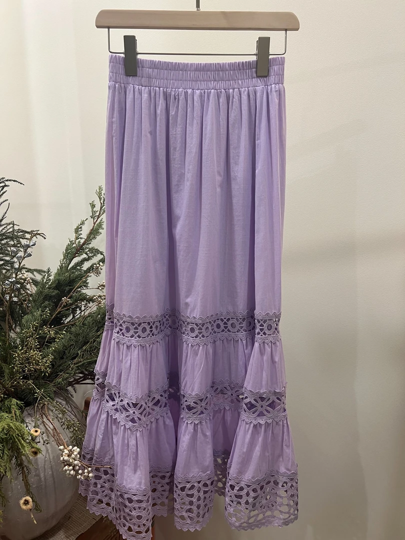 ZIZAI 叠层荷叶边衬衫上衣镂空蕾丝半裙JFA6373JFCY-2857