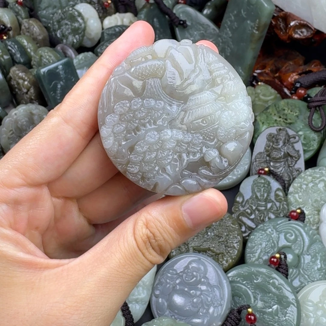 和田玉未镶嵌颈饰