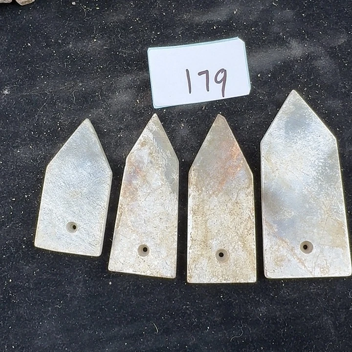 洗***公和田玉未镶嵌颈饰