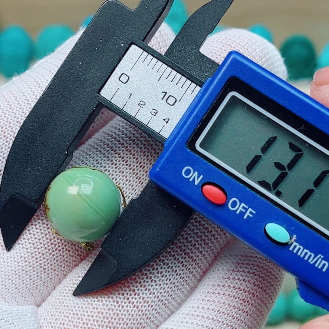 绿松石未镶嵌珠宝