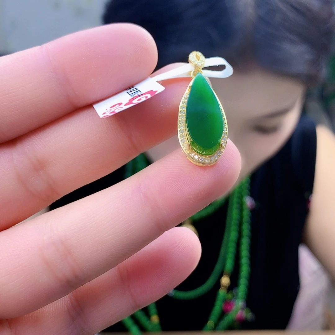 吊坠(不含链)银S925镶嵌和田玉（碧玉）吊坠