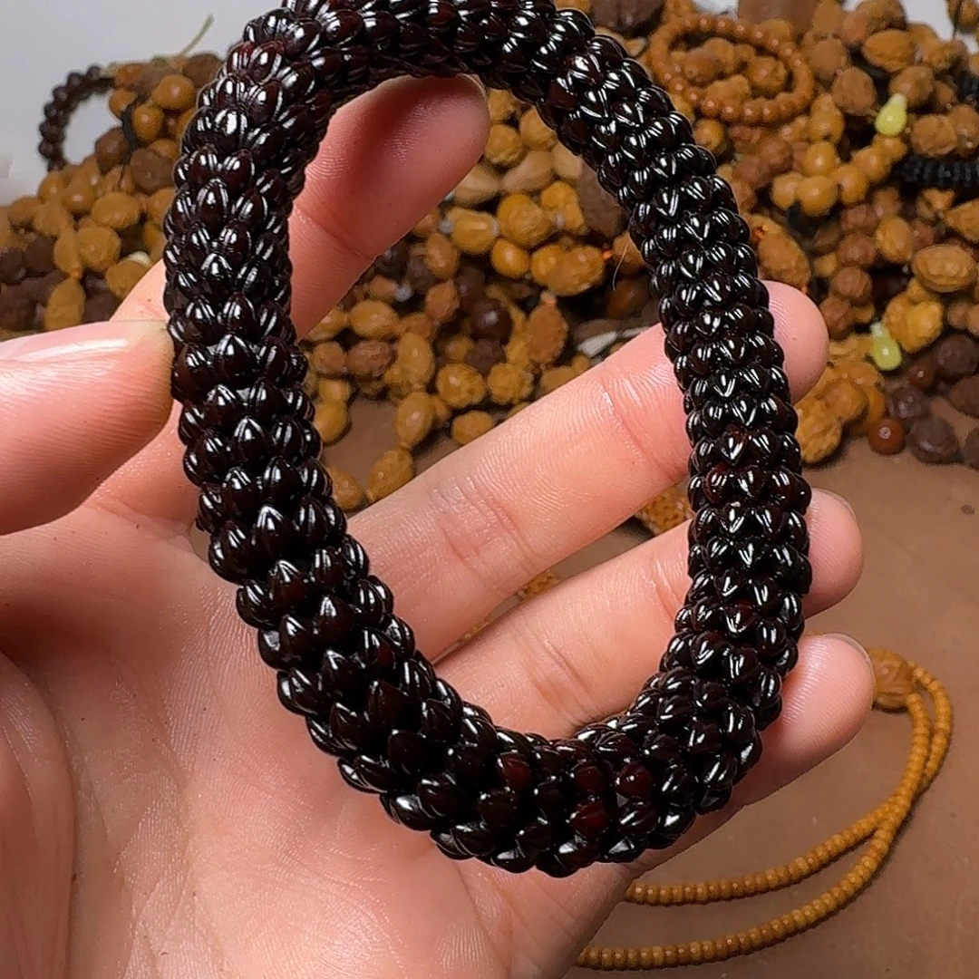 橄榄核手串分局了