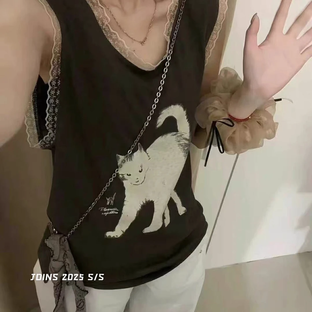 东大门韩系卡通猫咪印花拼接蕾丝减龄休闲百搭无袖上衣T恤3580