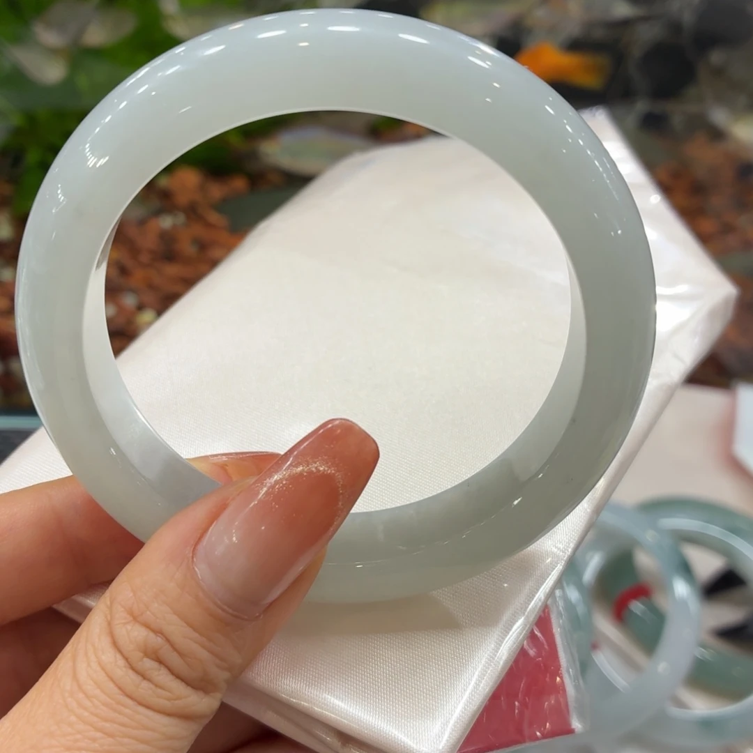 余***心翡翠未镶嵌手镯手镯