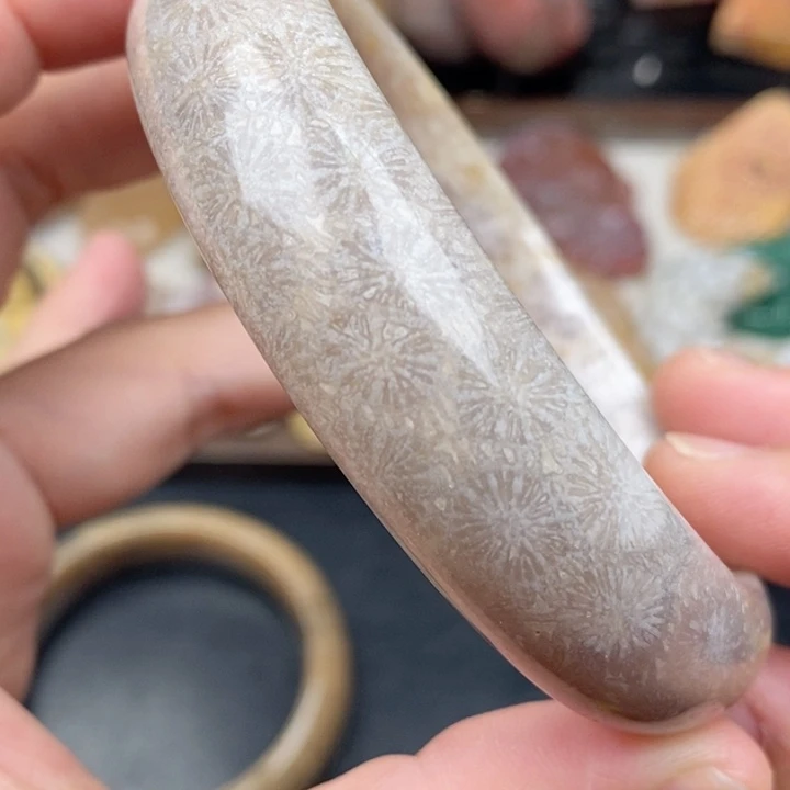 硅化玉手镯未镶嵌63