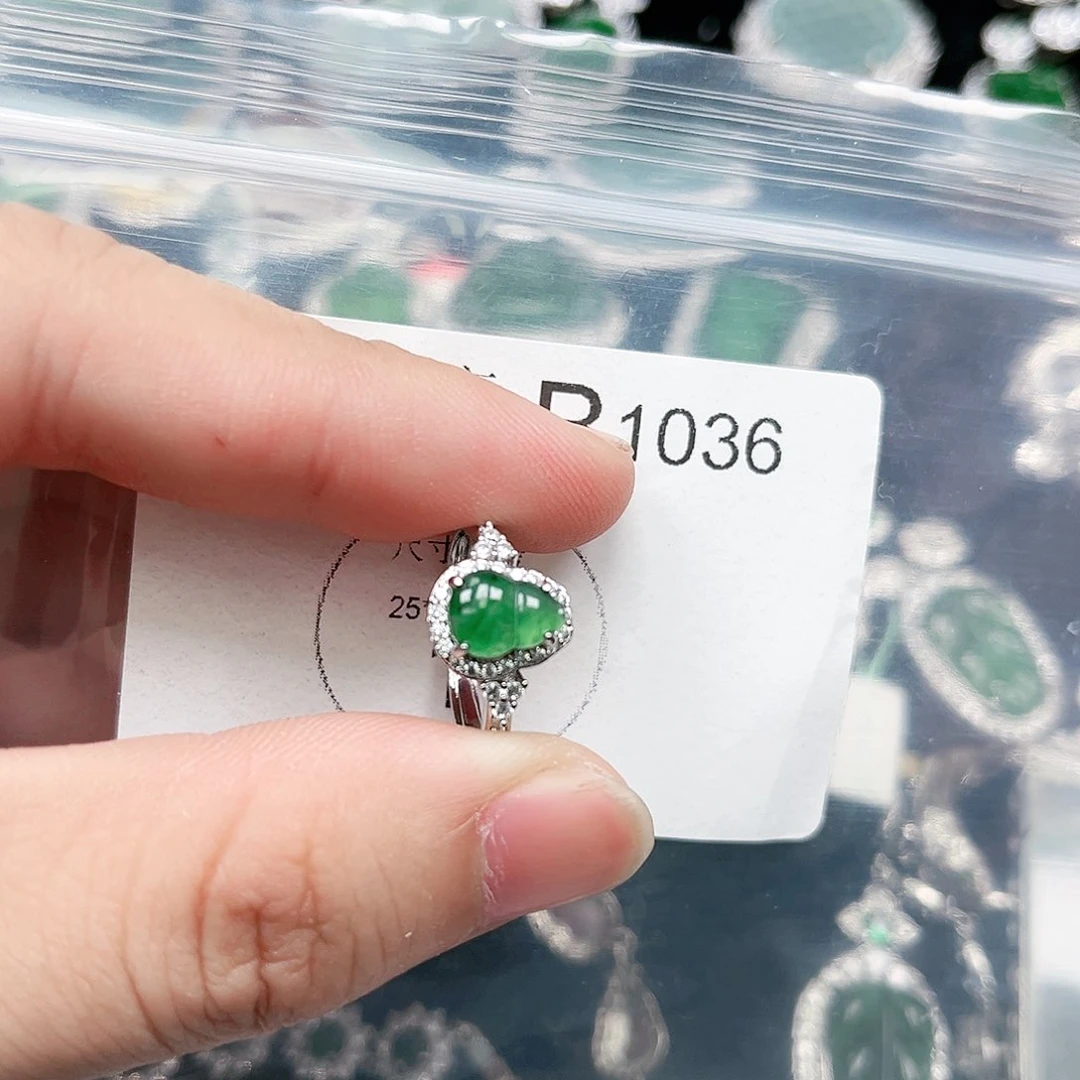 翡翠颈饰未镶嵌翡翠1036