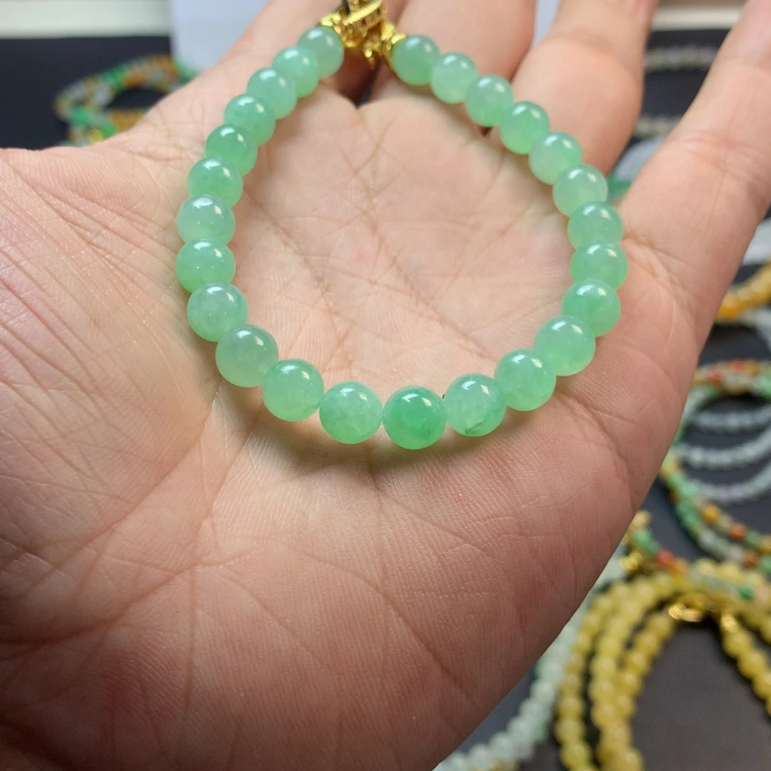 定制翡翠未镶嵌卡7.2绿晴手串