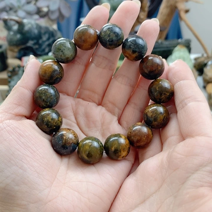 未镶嵌蛇纹石玉手链早****里