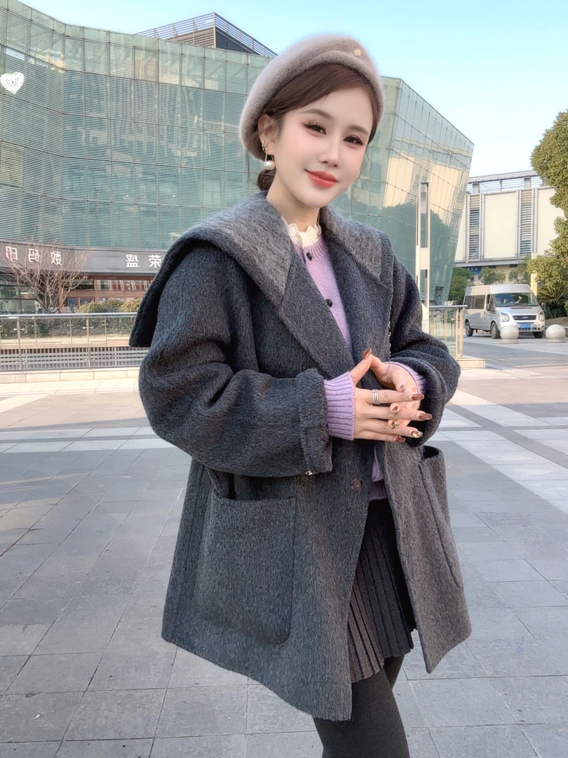 恰逢景梅子自留款冬季时尚气质保暖加厚女士绵羊毛海军领腰带大衣