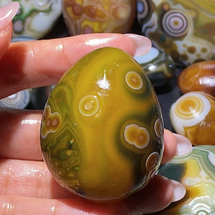 玛瑙/玉髓未镶嵌珠宝奇石48