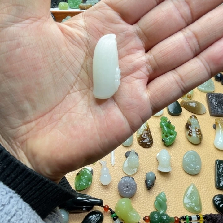 和田玉颈饰未镶嵌定制款