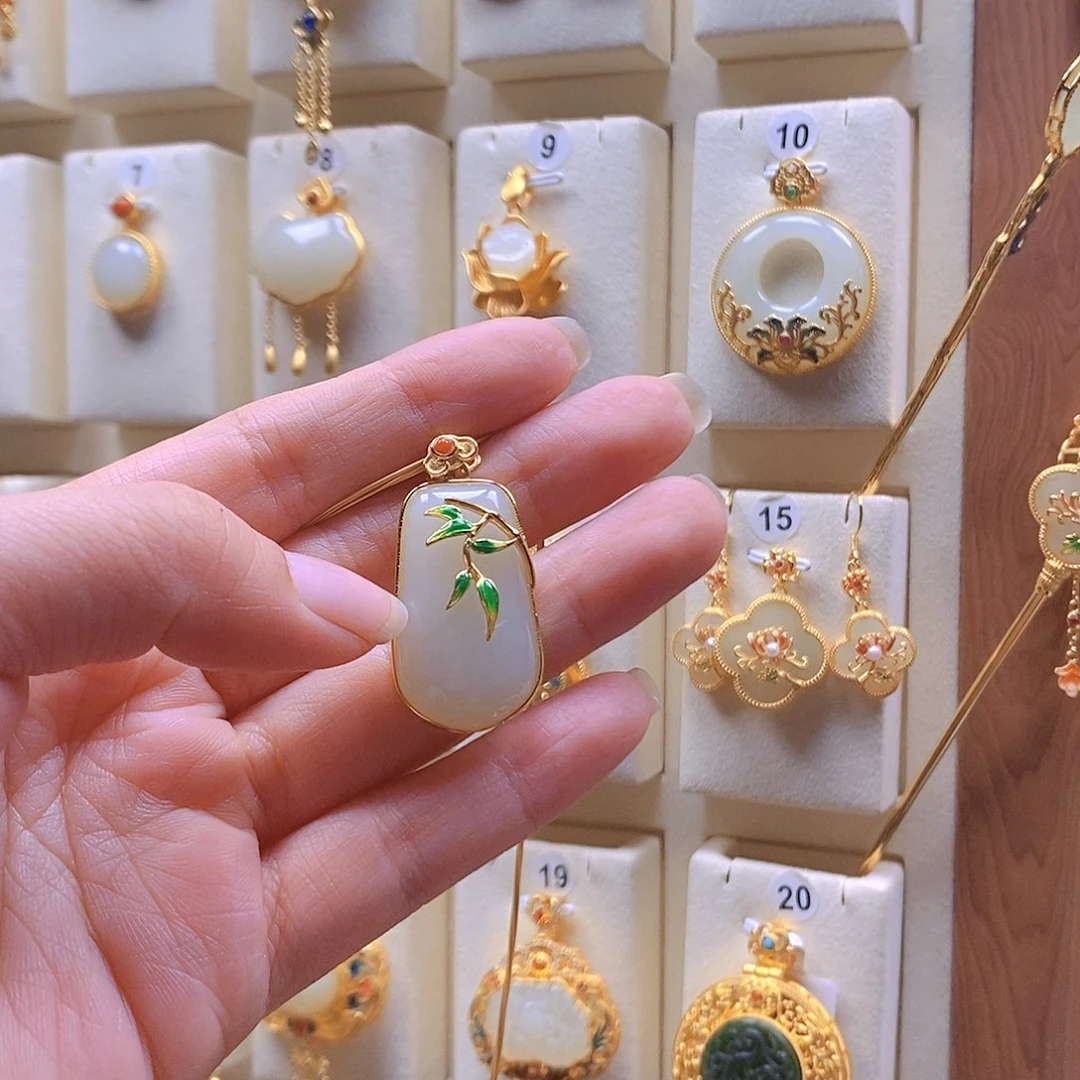 颈饰银S925镀金镶嵌和田玉
