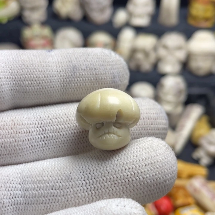 非金属皮质配饰鹿角雕刻蘑菇怪