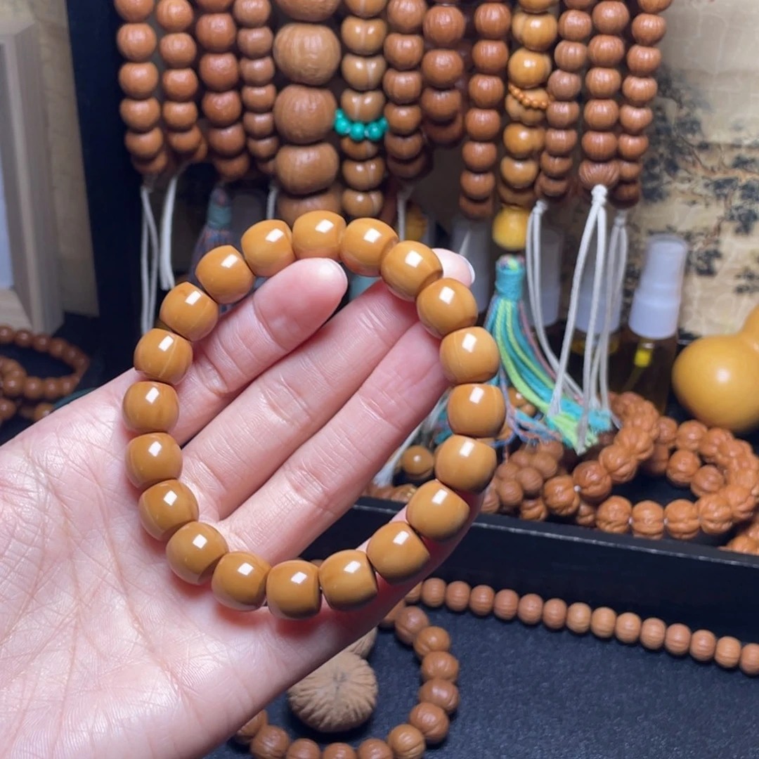 吊坠猴头核桃直切