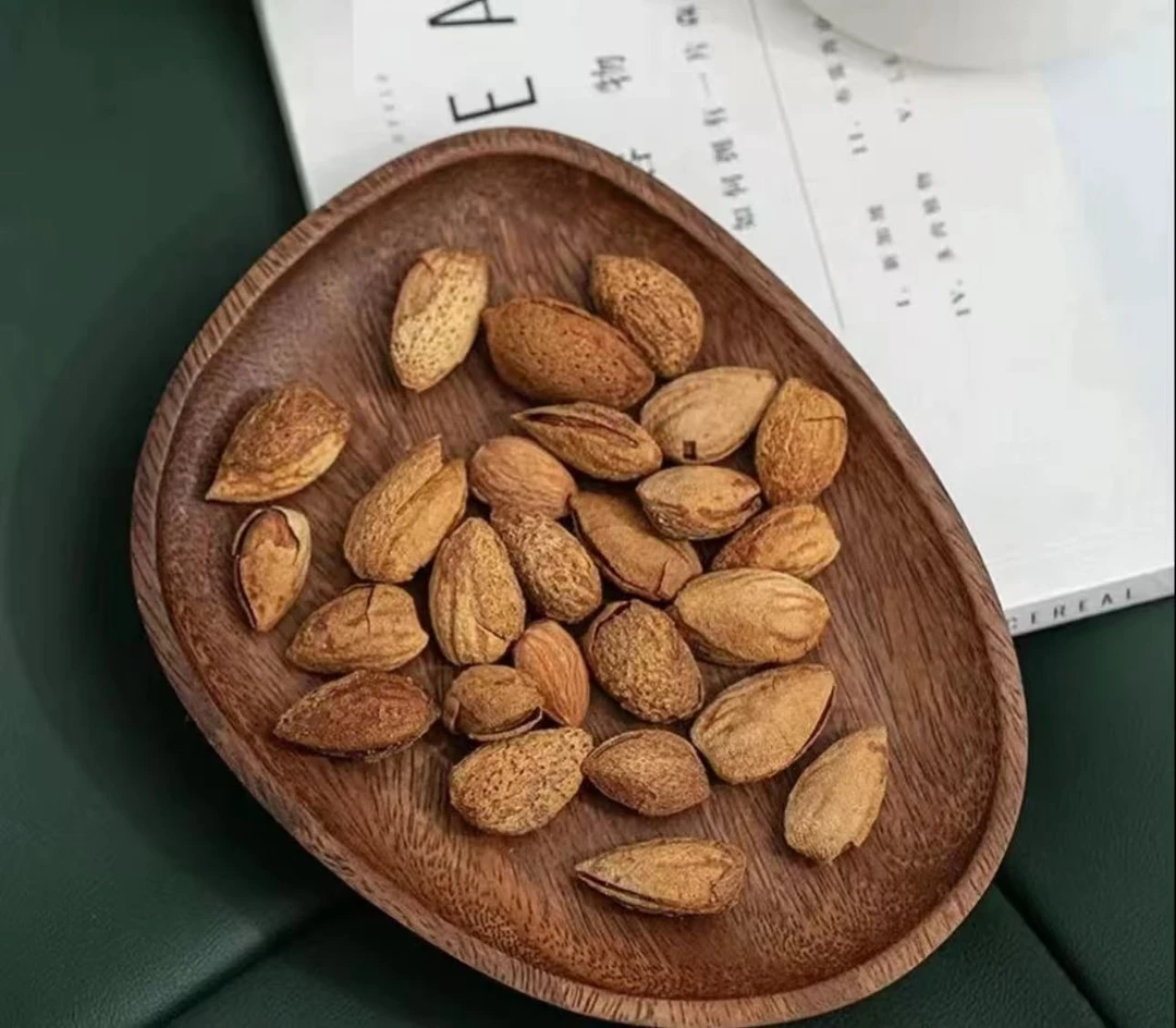 胡桃木整木鹅卵盘干果盘点心盘吐骨碟16*13*2cm