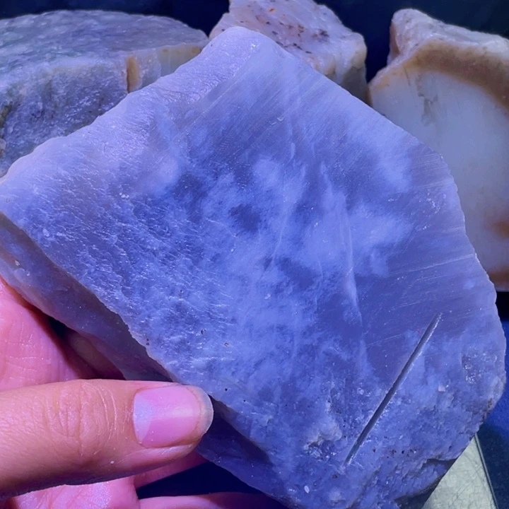 和田玉未镶嵌珠宝半成品