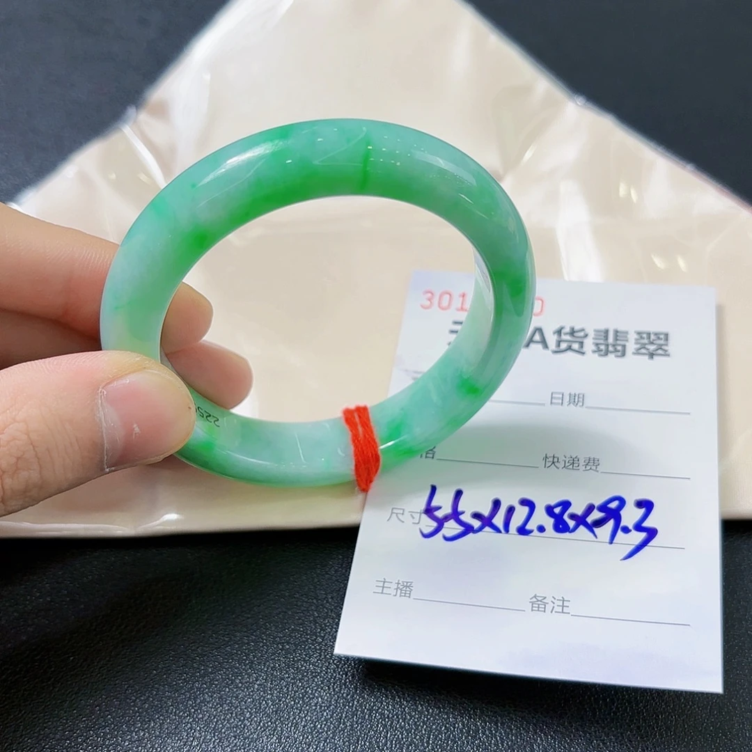 翡翠未镶嵌手镯翡翠手镯55