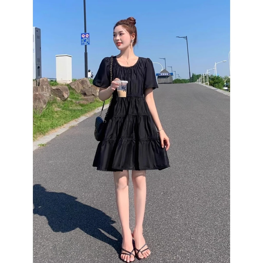 2025感小黑裙蕾丝拼接夏季新款纯色气质收腰小个子连衣裙