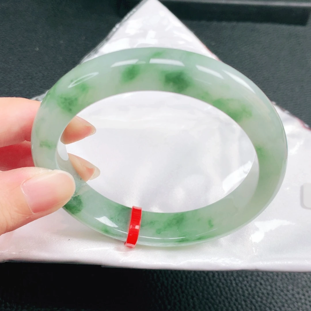翡翠未镶嵌手镯60圈