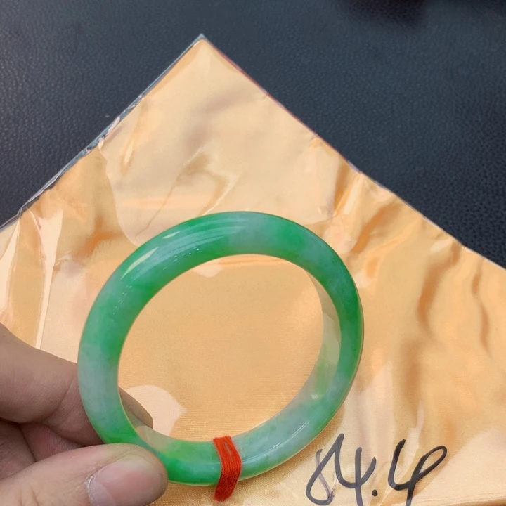 翡翠未镶嵌手镯翡翠手镯