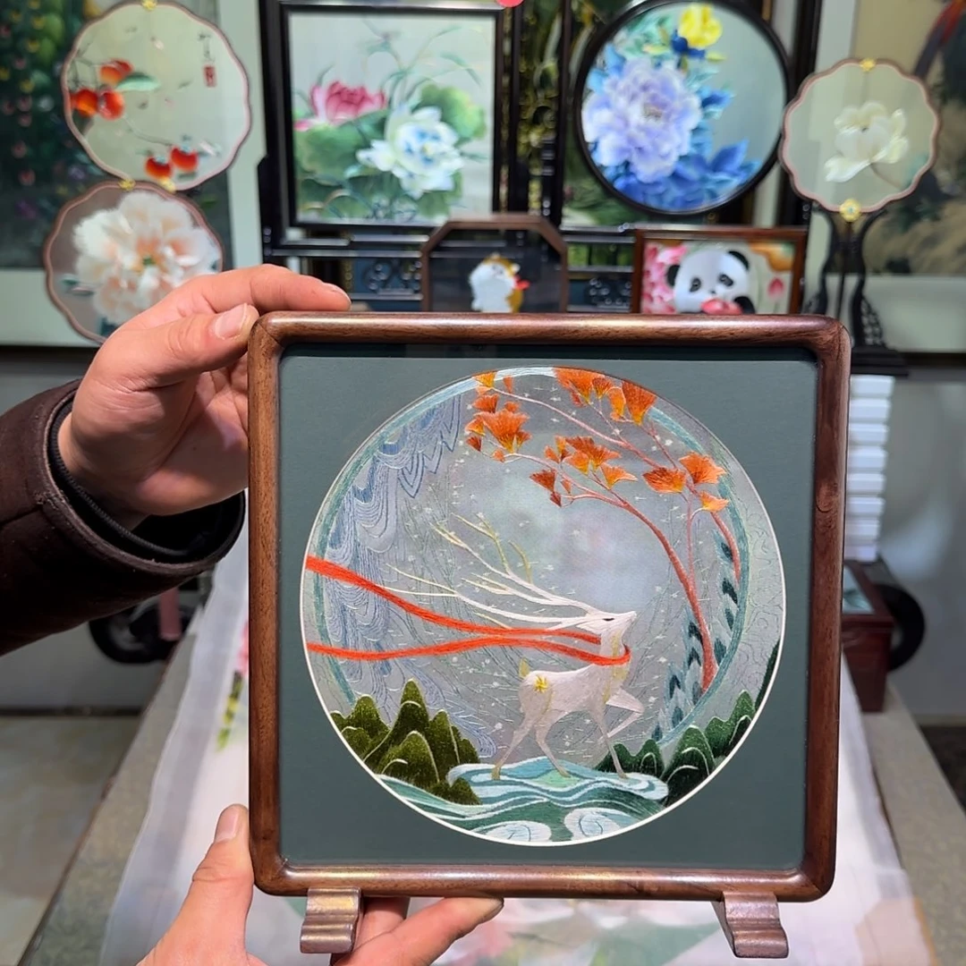 刺绣刺绣工艺精湛