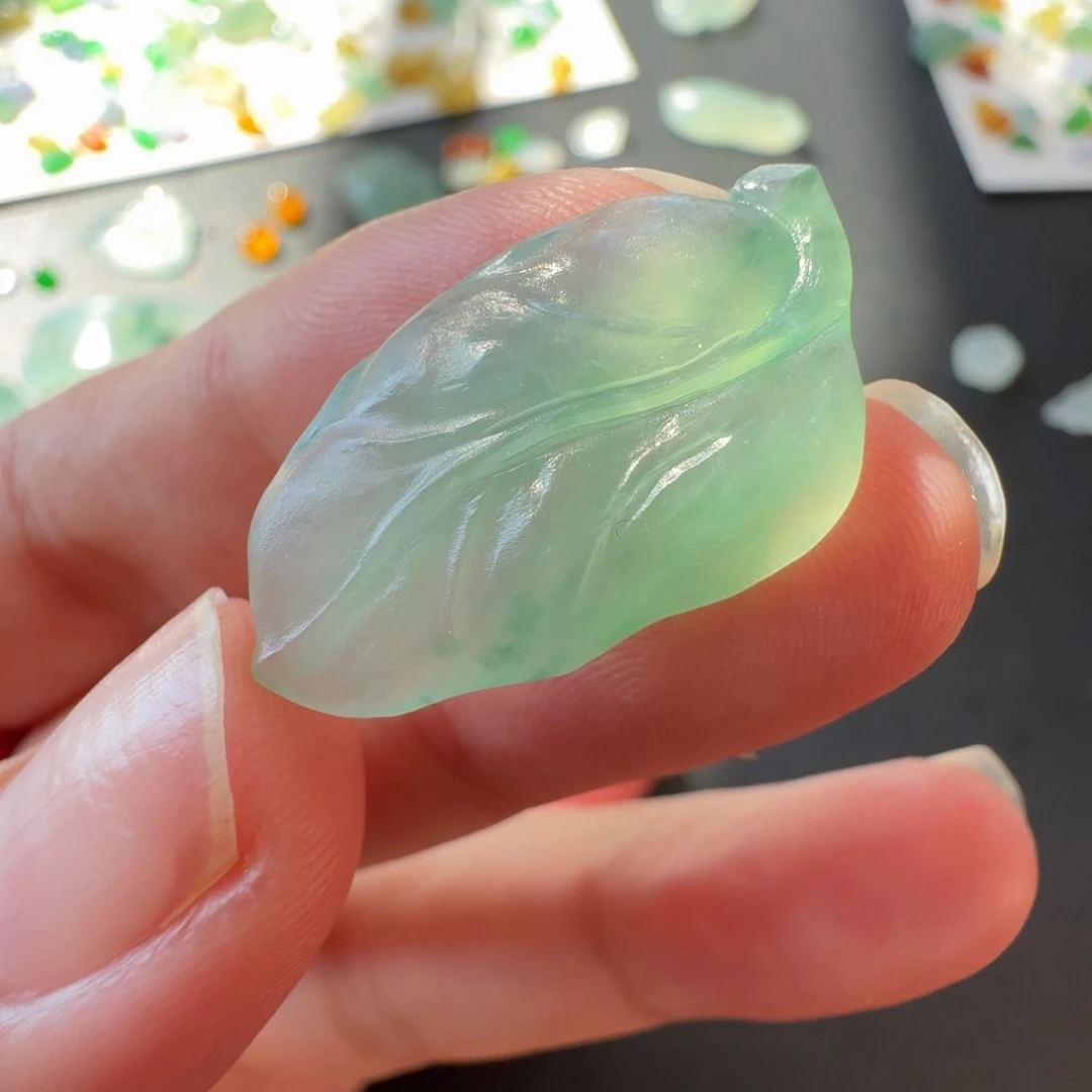定制翡翠未镶嵌冰蓝树叶