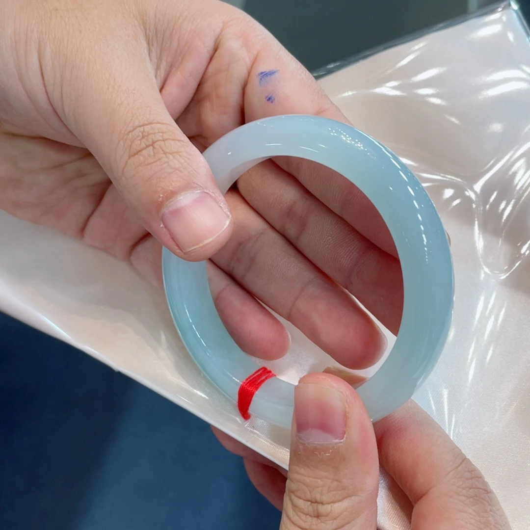 翡翠未镶嵌手镯手镯