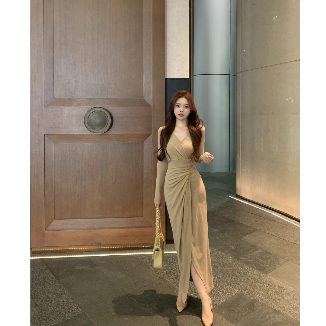 SZA【花间迷雾】秋冬新款气质温柔风交叉V领显瘦开叉连衣裙A-2381