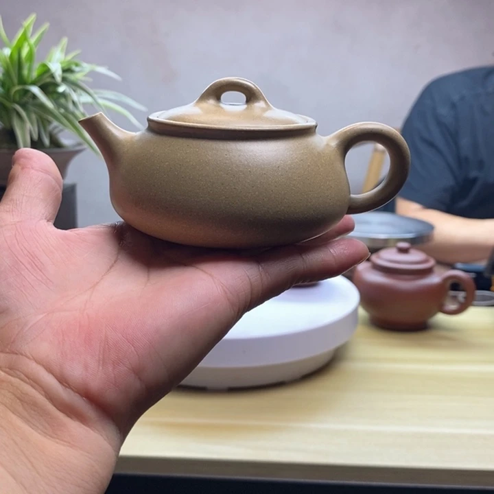 【闪购商品】茶壶本山绿泥E****鞋润玉容量160