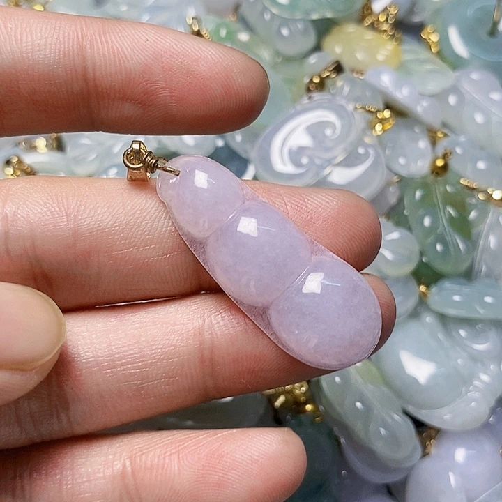 翡翠未镶嵌颈饰天然A货翡翠