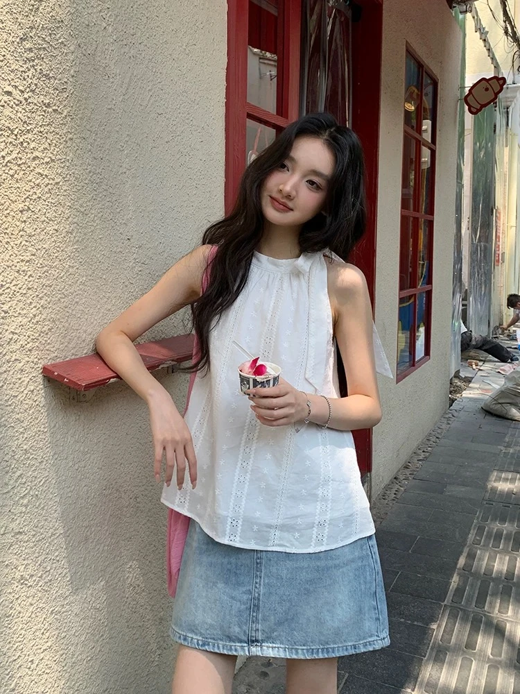 刺绣提花挂脖吊带背心女夏季外穿新款独特设计感宽松无袖上衣小衫