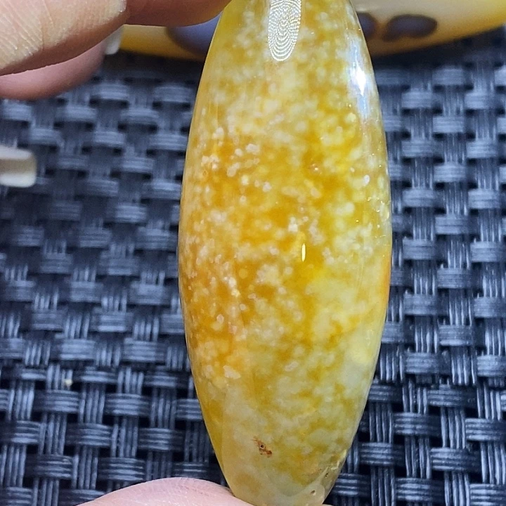 李***顺玛瑙/玉髓未镶嵌颈饰