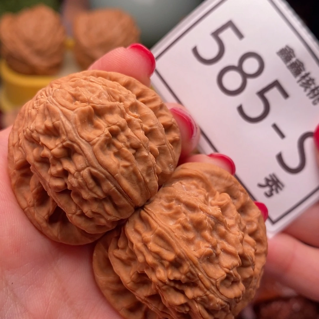 把件文玩核桃白狮38